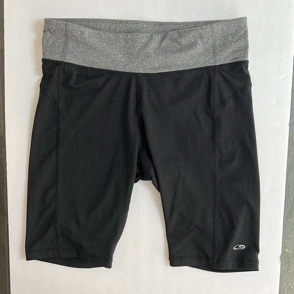 Champion Duodry black biker shorts with wide gray waistband Size Medium